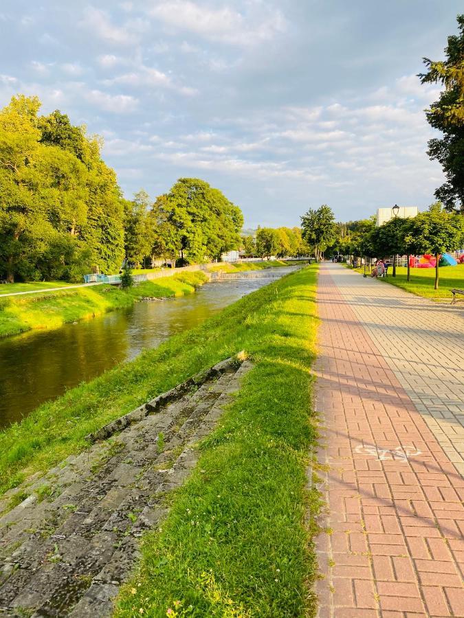 Pokoje I Apartamenty Aga Centrum วีสวา ภายนอก รูปภาพ